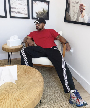 Rvegas, 38, United States