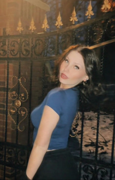 Amanda, 20, United States