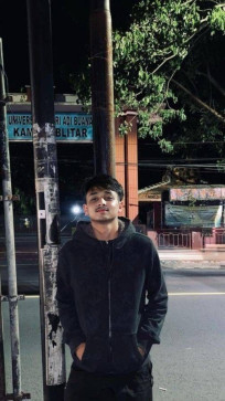 Ayan Ansaro, 18, India
