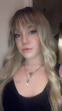 Vivian, 24, United States