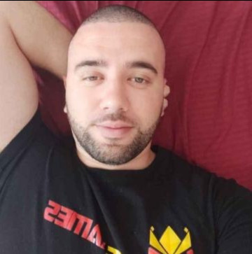 Hichem Gh, 29, Algeria