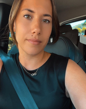 Olive, 38, Spain