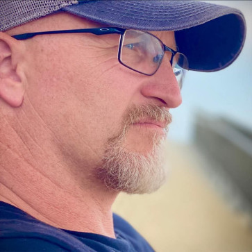 Jasonmenard2040, 60, United States