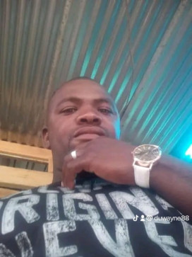 Roman, 34, South Africa