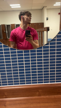 Lincoln, 19, United Kingdom