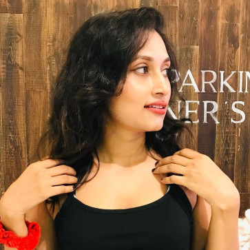 Aliyah, 30, India