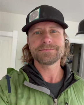 Dierks Bentely, 50, United States