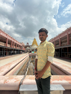 Vivek, 35, India