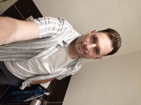 Ravur, 35, Netherlands