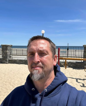 Lewishtet, 40, United States