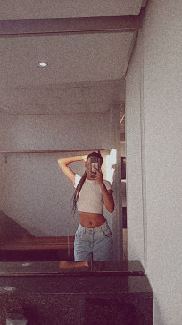Luna M, 21, South Africa