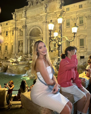 Ivy Cynthia, 32, United States