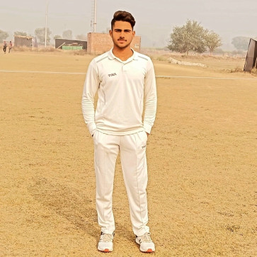 Abhi, 23, India