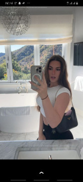 Nessa, 28, United States