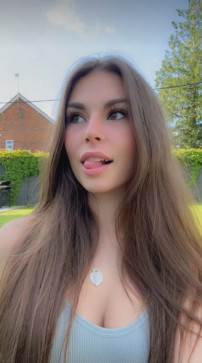 Nessa, 28, United States