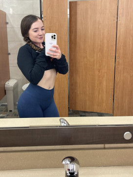 Ameila Schneider, 27, United States