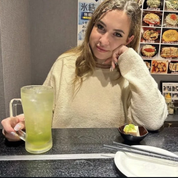 Rose Lovely, 41, United States