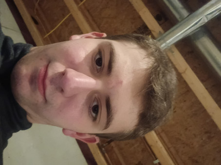 Jeeieisishudd, 19, United States