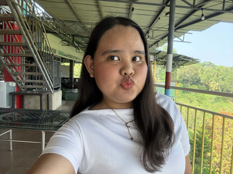 Cristel Estandarte, 19, Philippines
