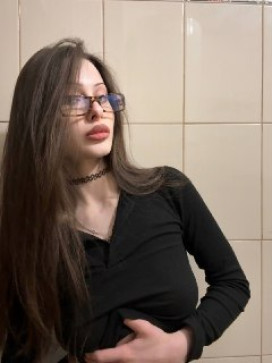 Chloe Daniel, 23, United States