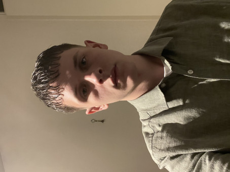 Mika, 18, Netherlands