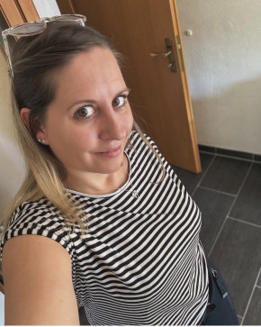 Anita, 39, United States