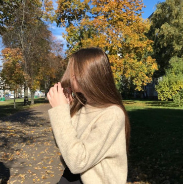 Charlotte Mello, 20, United States