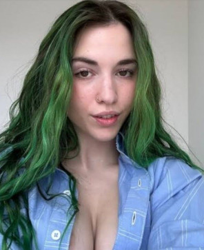 Arrietta, 29, United States