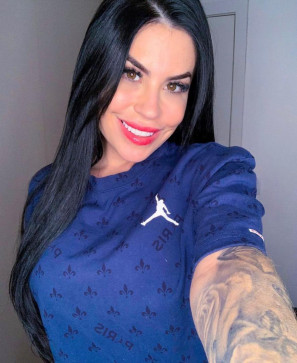 Esther, 38, United States