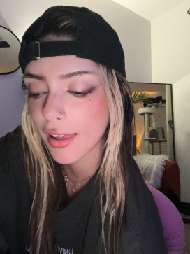 Kathryn Hayes, 29, United Kingdom