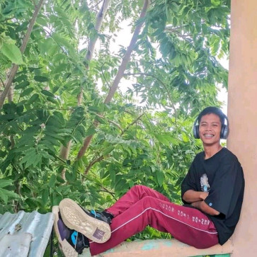 Charlie Tasi, 18, Philippines