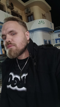 Ted C, 30, Greece