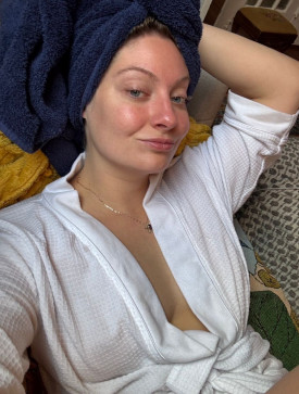 Ella, 37, United States