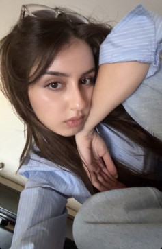 Ashley, 18, United States