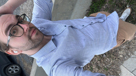 Nicolas, 29, Canada