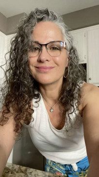 Linda Charles, 39, Netherlands