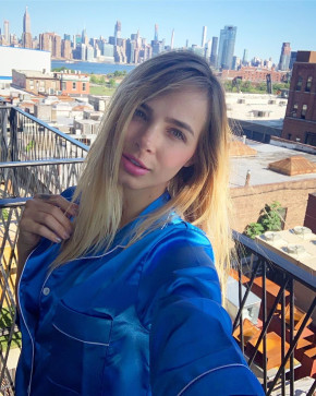 MaryLay, 32, United States