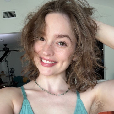 Isadora Oliveira, 21, United States