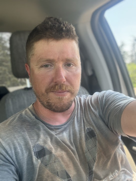 Colt, 32, Canada