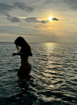 Nij, 38, United States