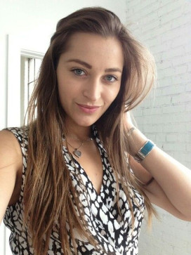 Betti, 33, United States