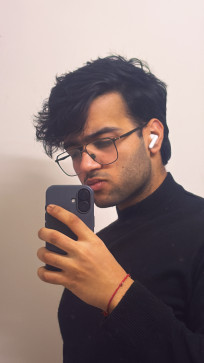 Joe Goldberg, 24, India