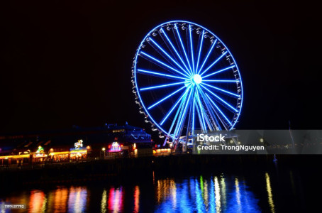 TheCaroline Banfield, 39, Luxembourg