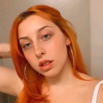 Mary Smith, 18, United States