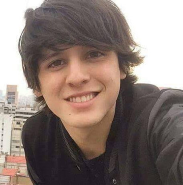 Mave Kile, 18, United States