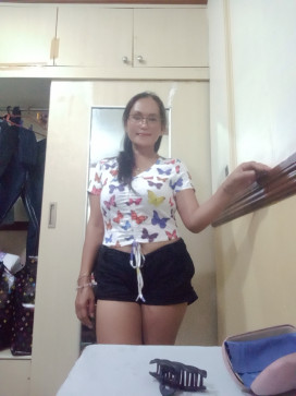 Neneliet Sandoval, 18, Philippines