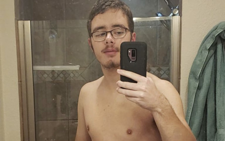 Gghfn Rhfhf, 22, United States
