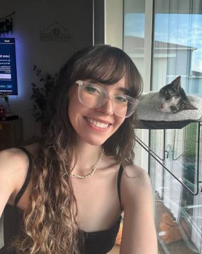 Louane, 20, United States