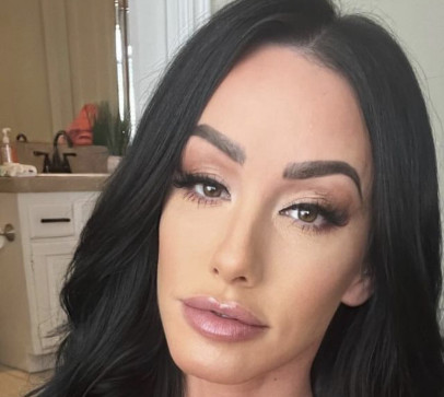 Sandra James, 18, United States