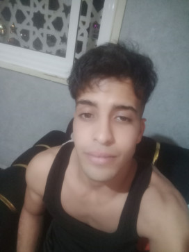 Nasro Para, 22, Western Sahara